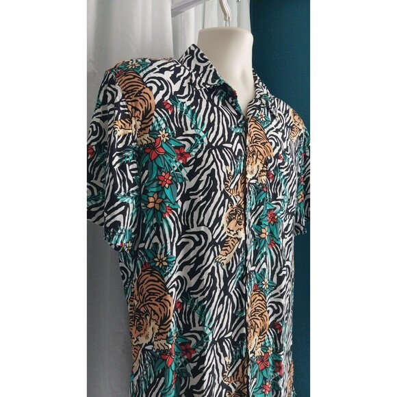 Tiger Hawaiian Shirt Mens Medium Geometric Short Sleeve Multicolor - Picture 1 of 7